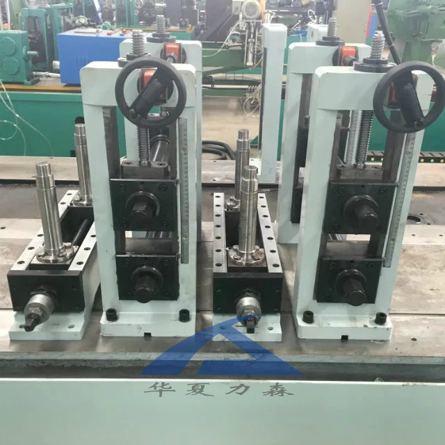 不锈钢装饰管制管机：扶手梯常用哪种不锈钢材质？
